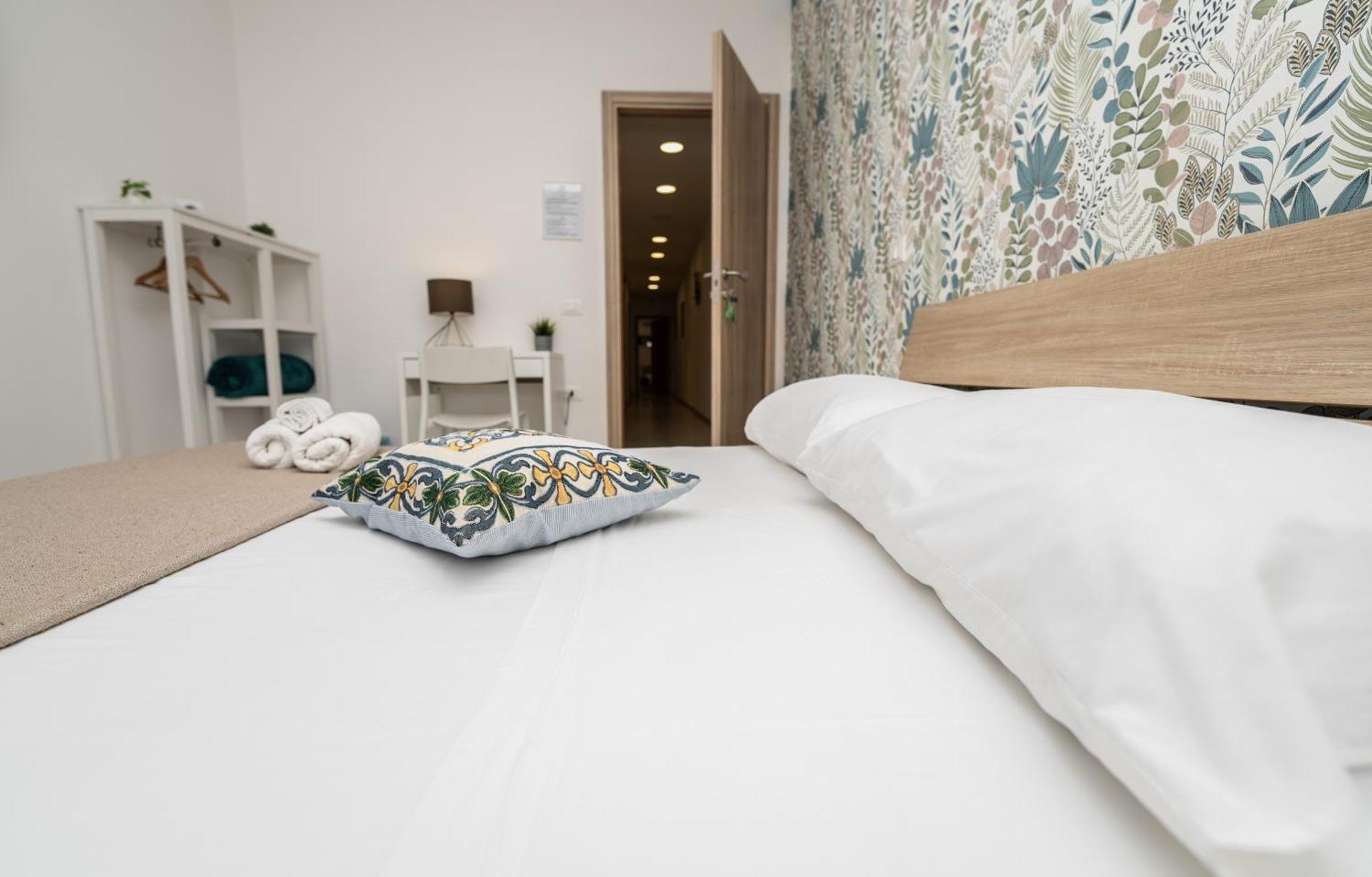 Central Rooms 128L ปาแลร์โม ภายนอก รูปภาพ
